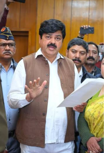  पार्टी विरोधी गतिविधियों पर कांग्रेस सख्त, तीन नेताओं को 6 साल के लिए किया निष्कासित!!