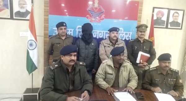 Latest Uttarakhand News: फरार चल रहा इनामी आरोपी आखिर आ ही गया पुलिस के हत्थे 