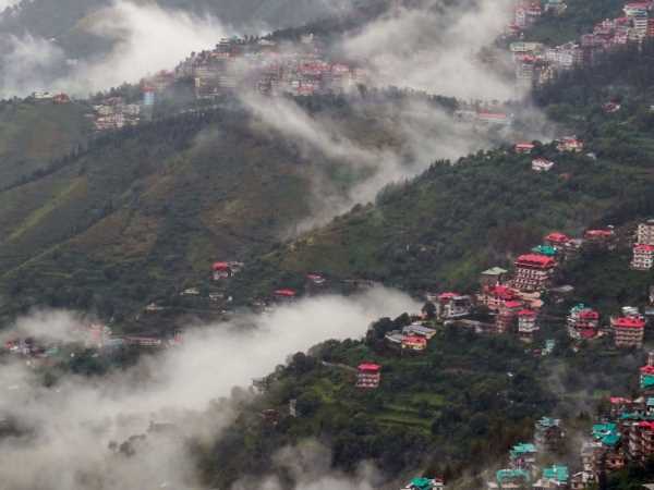 Uttarakhand Weather: पहाड़ी इलाकों में देर शाम बदला मौसम