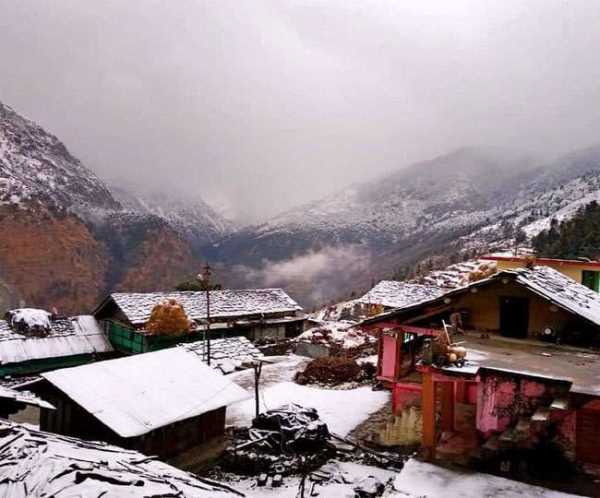 Uttarakhand Weather: पहाड़ो में बढ़ेगा ठंड का कहर, बूंदाबांदी के साथ बर्फ़बारी के भी है आसार 