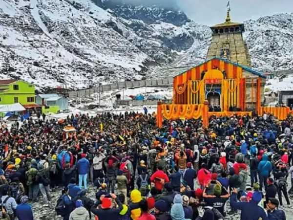 Kedarnath Dham:खुल गए बाबा केदारनाथ धाम के कपाट, दर्शन के लिए उमड़ी भक्तों की भीड़