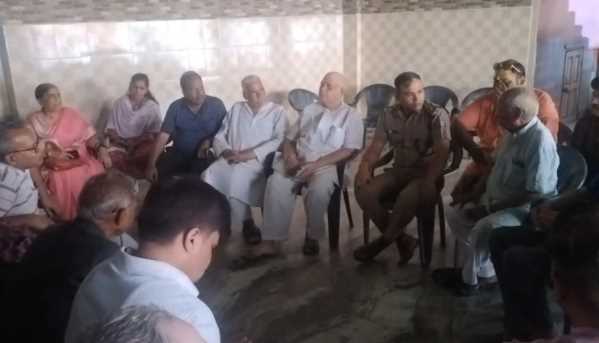 रामनगर में पुलिस पर उठे सवाल, कलश यात्रा में लूटी गई चैनों का सुराग नहीं 