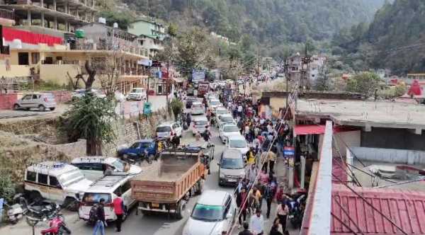 कैंची धाम मेले को लेकर प्रशासन की बैठक, जाम समेत कई विषयों पर हुई चर्चा !!