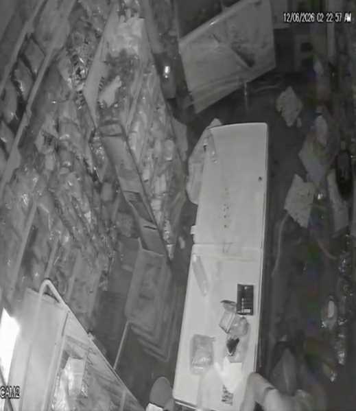 पुलिस कैंची धाम में व्यस्त! हल्द्वानी में 2 दुकानों से 50 हजार गायब 