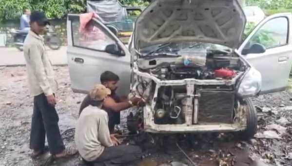  रामनगर में बाइक चोरी के पीड़ित ने पुलिस पर सुनवाई न करने का लगाया आरोप। 