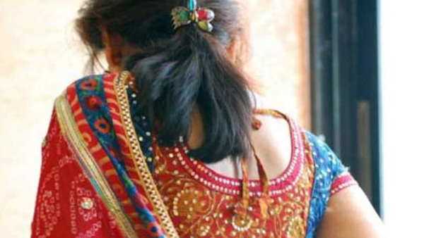 सहेली से मिलने का बहाना बनाकर घर से निकली एक विवाहिता,होटल में गयी पकड़ी