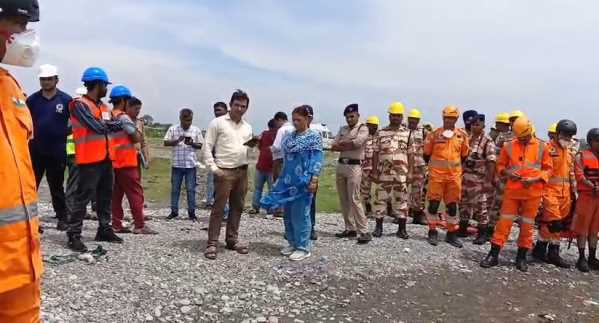 आपदा से निपटने को तैयार नैनीताल DM ने किया मॉक ड्रिल का आयोजन 