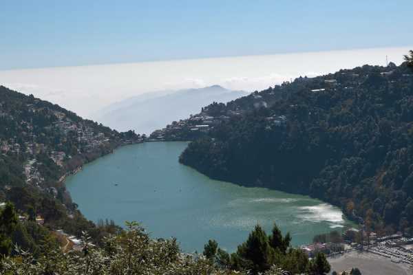 Nainital News: खराब मौसम के बाद नैनीताल मे खिली धूप,पर्यटकों के खिले चेहरे ! 