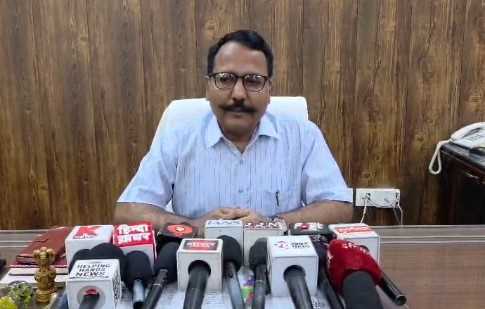 हल्द्वानी में 17 स्कूलों को नोटिस जारी—अभिभावकों से वसूली अतिरिक्त फीस लौटाओ!