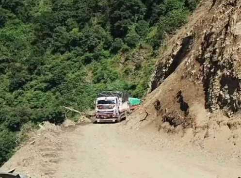 उत्तराखंड..भारी बारिश और सड़कों पर मलबा आने से प्रदेश में दो स्टेट हाईवे समेत 106 मार्ग बंद 