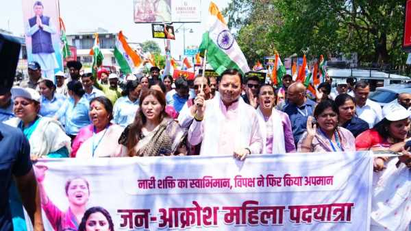 देहरादून में सियासी गरमाहट! धामी बोले — विपक्ष ने नारी शक्ति का हक छीना ! 