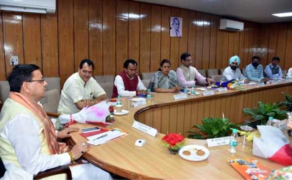 Dhami Cabinet Meeting: धामी कैबिनेट की बैठक आज, इन अहम मुद्दों पर हो सकता है विचार 