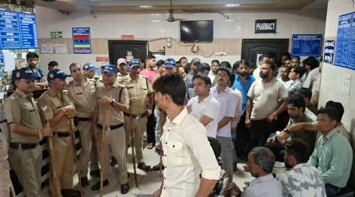  युवती की संदिग्ध मौत से मचा बवाल, भारी पुलिस बल तैनात..अस्पताल सीज !! 