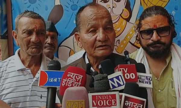 कालाढूंगी में सैकड़ों समर्थकों संग UKD में शामिल कांग्रेस के दिग्गज नेता 