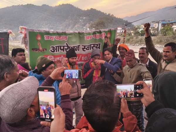 उत्तराखंड: मुख्यमंत्री के आश्वासन के बाद चौखुटिया आंदोलन 20 दिन के लिए स्थगित!