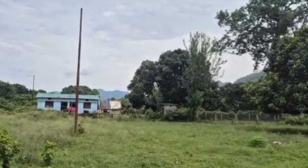 बिजली के लिए तरसे 24 गांव  अब अधिकारियों की एंट्री