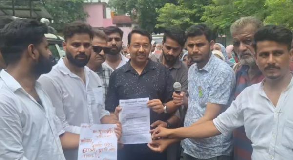 हल्द्वानी में स्मार्ट मीटर के खिलाफ प्रदर्शन तेज, पार्षदों और कांग्रेस ने सरकार पर साधा निशाना!!