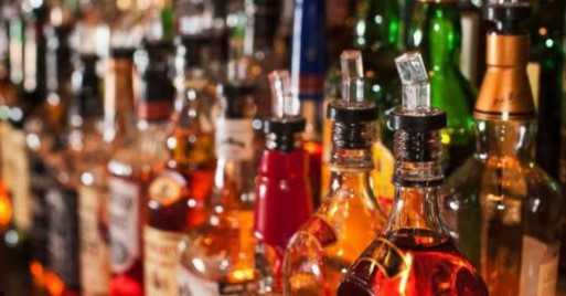 उत्तराखंड.. देर रात खुला बार, अंदर निकले बड़े साहब!