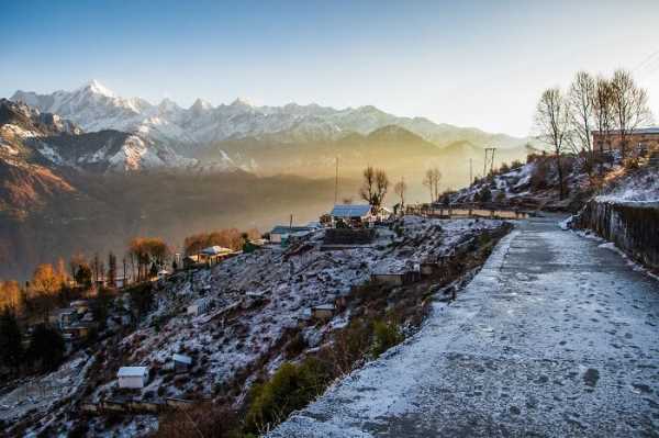 Uttarakhand Weather Update: बारिश की बौछार तो कहीं बर्फ़बारी अपार,सारे रिकॉर्ड तोड़ रही ठण्ड इस बार ! 