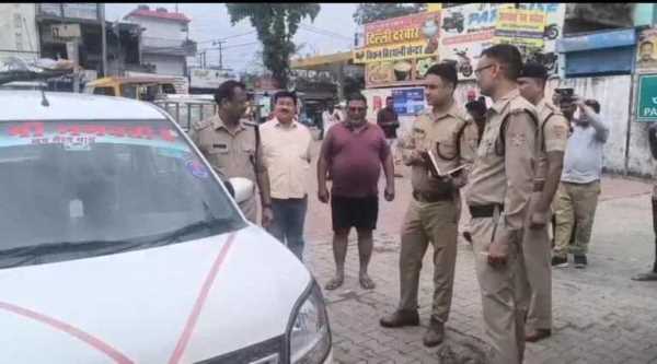 लालकुआं स्टेशन के बाहर खड़ी कार में मिली ड्राइवर की लाश, इलाके में हड़कंप!