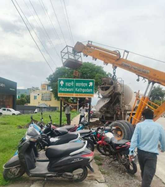 तीनपानी-लालकुआं NH-109 हुआ सुरक्षित! हादसे रोकने के लिए लगाए गए नए सुरक्षा इंतजाम!!