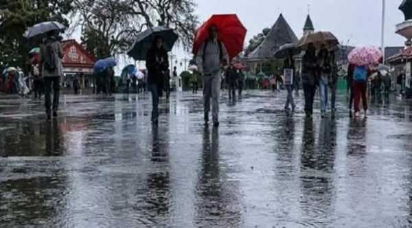 नैनीताल में तबाही! मूसलाधार बारिश से सड़कें बंद