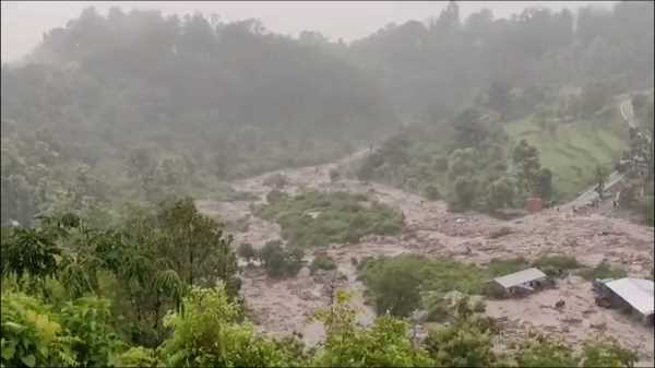 Ramnagar: रामनगर में प्राकृतिक आपदा का कहर  बादल फटने से तबाही की हुई शुरुआत !