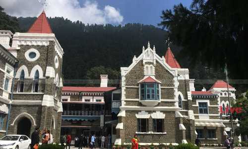 उत्तराखंड हाईकोर्ट शिफ्टिंग के आदेश पर सुप्रीम कोर्ट का स्टे