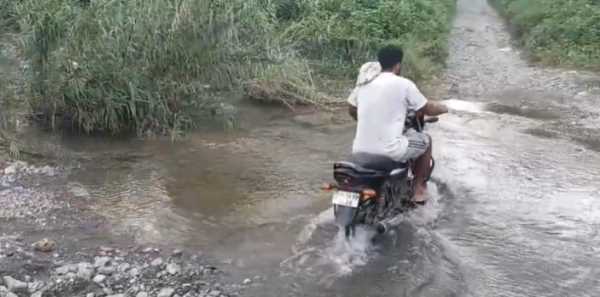 हल्द्वानी में यहाँ बारिश के चलते बढ़ी परेशानियां, लोगों ने प्रशासन से लगाई ये गुहार !!