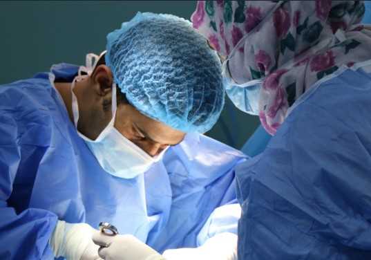 10 बीमारियां गिनाकर मांगा तबादला मंत्री ने बैठा दी मेडिकल जांच!