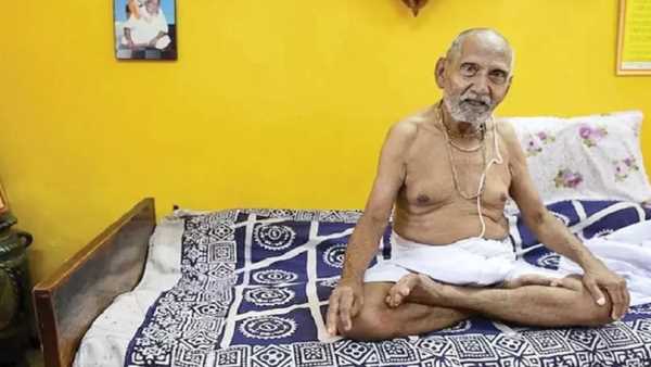 पद्मश्री से सम्मानित 129 वर्षीय योग गुरु शिवानंद का निधन, अक्षय कुमार भी हुए थे बाब फुर्ती के कायल