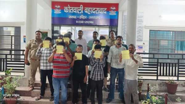उत्तराखंड: खुले में शराब पीना पड़ा भारी! पुलिस ने कुल 14 नशेड़ी दबोचे !