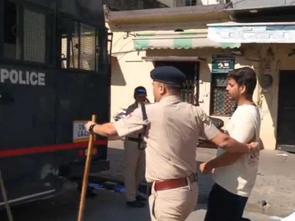 हल्द्वानी : छात्र संघ चुनाव में पकड़े गए फर्जी वोटर !