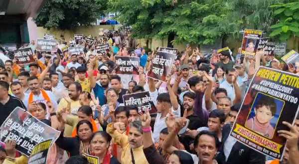 हल्द्वानी : नन्ही परी हत्याकांड आरोपी के बरी होने पर हल्द्वानी में उबाल, सड़कों पर उतरे लोग -
