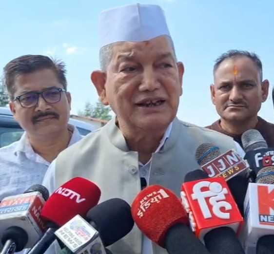 हल्द्वानी पहुँचे पूर्व CM का पेपर लीक पर बयान, सरकार पर कसा शिकंजा !