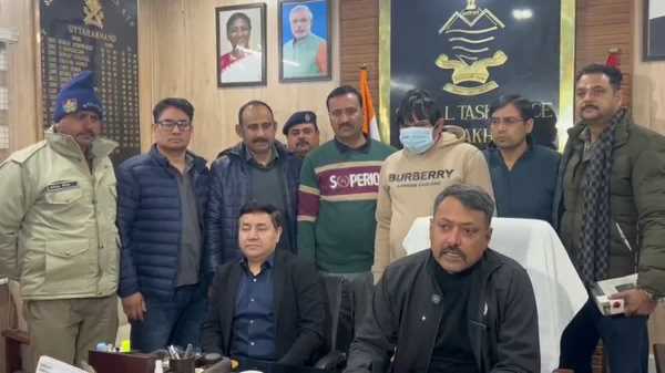 उत्तराखंड..बाहरी राज्यों से बन रहे थे फर्जी शस्त्र लाइसेंस, STF ने आरोपी दबोचा 