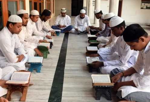 सरकारी योजना के नाम पर खेल!! मदरसों के रिकॉर्ड में मिला बड़ा अंतर 
