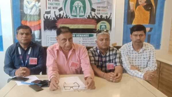 हल्द्वानी: SBI कर्मचारियों की देशव्यापी हड़ताल, बैंकिंग सेवाएं होंगी प्रभावित