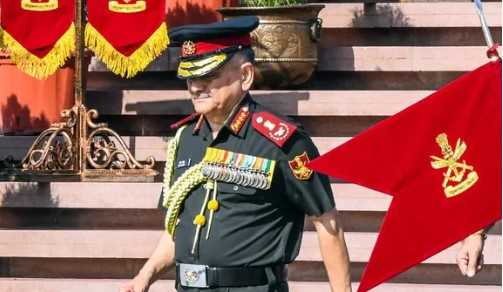 शहीदों को नमन कर जनरल अनिल चौहान ने ली भावुक विदाई