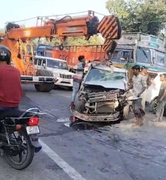 हल्द्वानी में यहाँ कार और ट्रक की जोरदार  भिड़ंत में मां-बेटी गंभीर घायल !