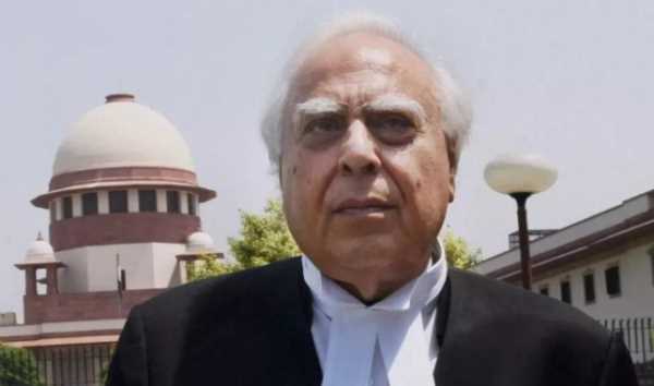 वक्फ काननू के खिलाफ जल्द हो सुनवाई', सुप्रीम कोर्ट पहुंचे कपिल सिब्बल को CJI ने याद दिलाया सिस्टम