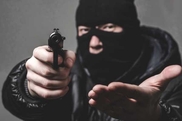 उत्तराखंड: चलती ट्रेन में 7 लाख की लूट, हवाई फायरिंग कर बदमाश फरार